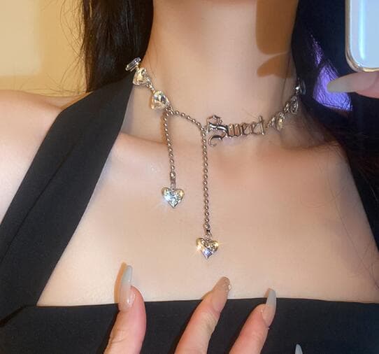 シルバーハートチャーム付きチョーカーネックレス