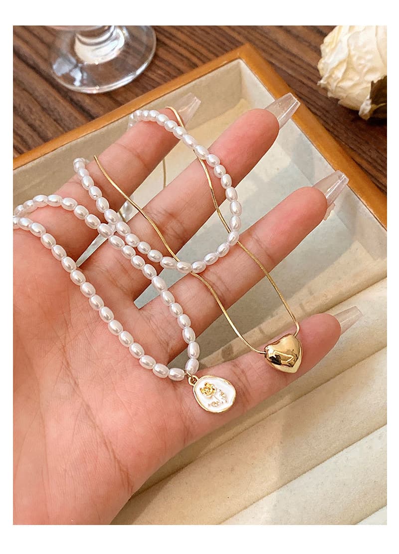 淡水パールと華奢チェーン二連重ね付けネックレス